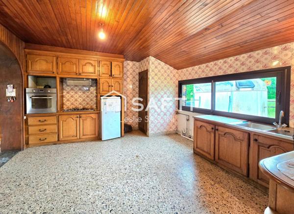 Propriété avec hectares et dépendances