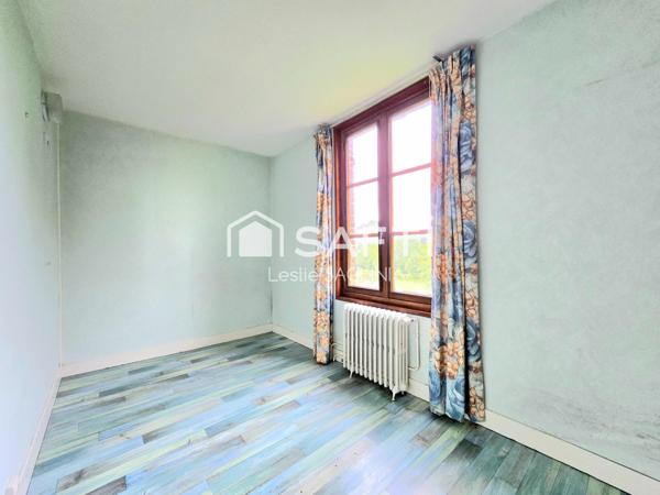 Propriété avec hectares et dépendances