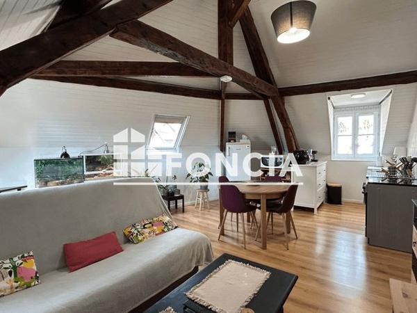 Location Appartement 3 pièces 40.46 m² - 37 RUE DU POINT DE VUE Lisieux 14100