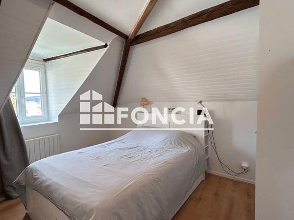 Location Appartement 3 pièces 40.46 m² - 37 RUE DU POINT DE VUE Lisieux 14100