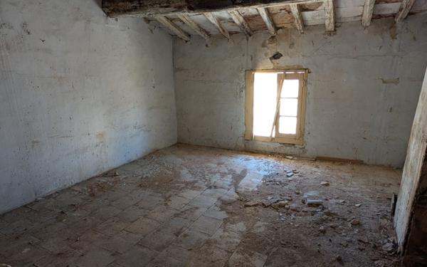 Maison à vendre    4 pièces •  Fournès