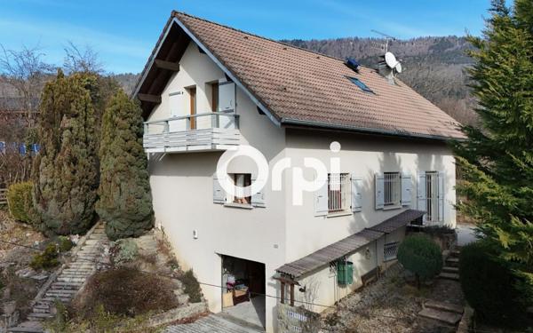 Maison à vendre    4 pièces •  Bonne