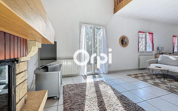 Maison à vendre    4 pièces •  Bonne