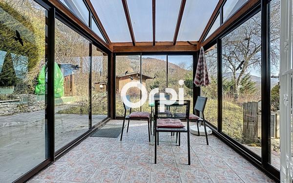 Maison à vendre    4 pièces •  Bonne