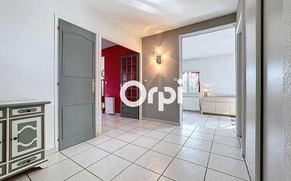 Maison à vendre    4 pièces •  Bonne