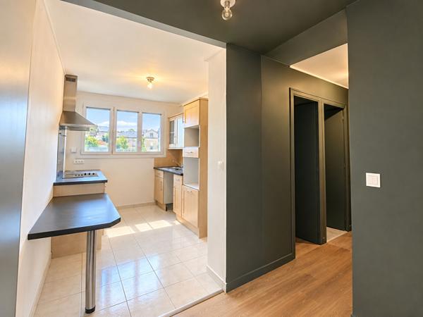 A LOUER - Appartement T4  non meublé Parc Balzac