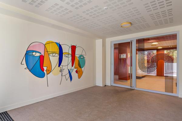 appartement T3 neuf à vendre ROUEN rive droite, surface hab 65 m2 + balcon 7.72 m2 + 2 places de parking.