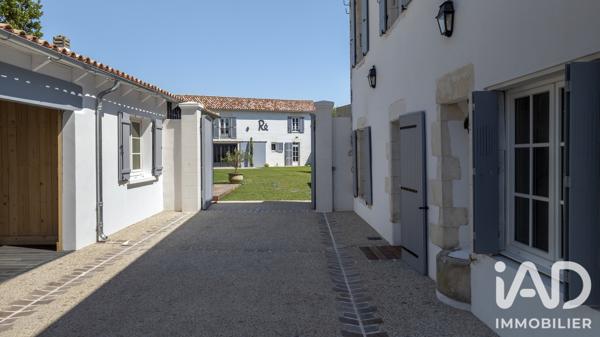 Maison à vendre 12 pièces 434 m² La Flotte