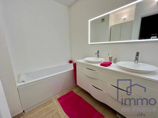Appartement 5 pièces                                        - 42000 Saint-Étienne Réf : 2620-CIFVFOREZVELAY