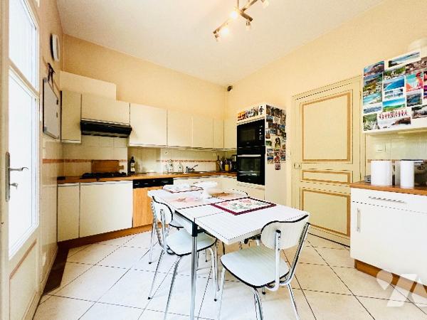 PREBENDES / RABELAIS
Proche toutes commodités, transports en commun et lieux d'études