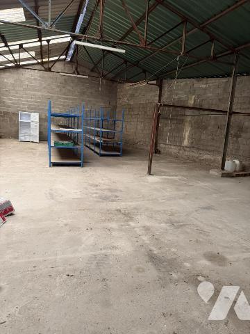 ENTREPOT ET LOCAL COMMERCIAL