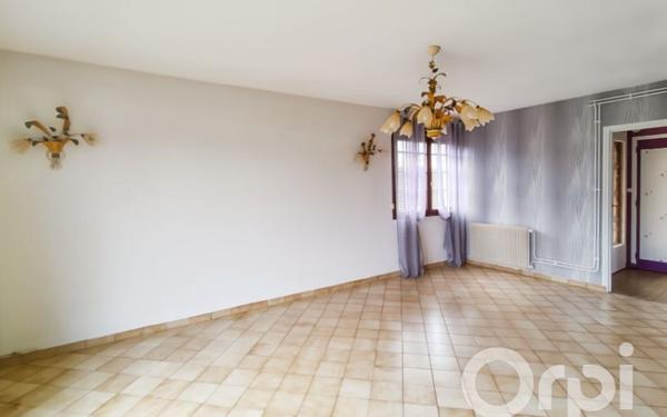 Maison à vendre    5 pièces • 92,41 m2 Gournay-en-Bray