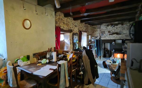 Maison à vendre    3 pièces •  Juillac