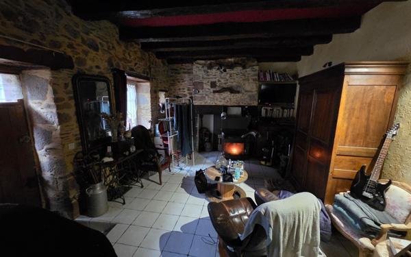 Maison à vendre    3 pièces •  Juillac