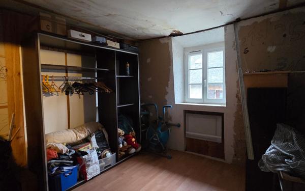 Maison à vendre    3 pièces •  Juillac