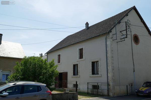 Maison à vendre à Argenton-sur-Creuse dans l'Indre (36200), ref : 037/2266