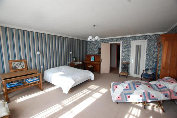 Maison de Charme en Pierre dans le BLAYAIS