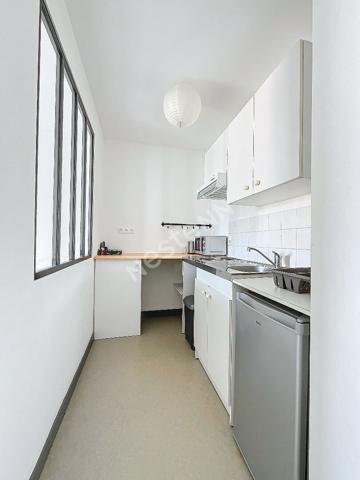 APPARTEMENT MEUBLE - JOUE LES TOURS - PARKING