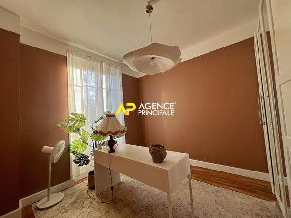 Maison de Prestige à Vendre à Argenteuil - 5 Chambres, 160 m² €599 000 ** - Référence 4526