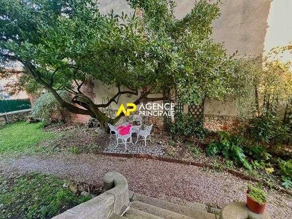 Maison de Prestige à Vendre à Argenteuil - 5 Chambres, 160 m² €599 000 ** - Référence 4526