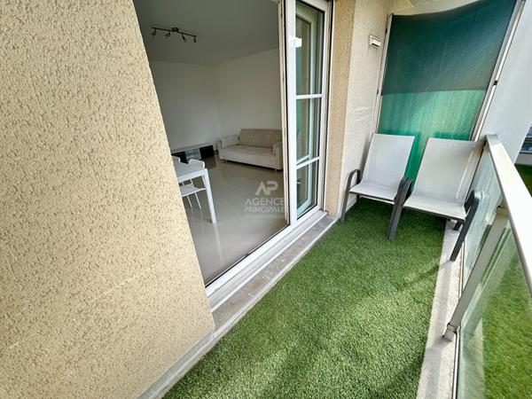 Appartement Poissy 2 pièce(s) meublés 49.78 m2 €275 000 ** - Référence 9074