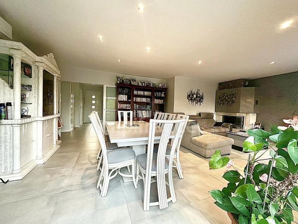 BEGLES(33130)-Maison INDIVIDUELLE-3ch-garage-parking-SDB-SDE-jardin sans vis à vis- Rénovation 2020