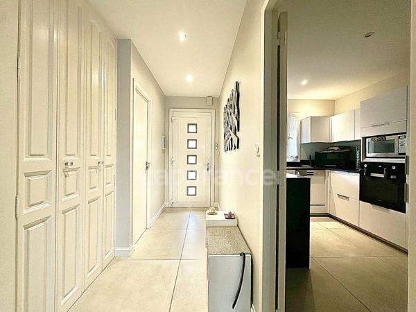 BEGLES(33130)-Maison INDIVIDUELLE-3ch-garage-parking-SDB-SDE-jardin sans vis à vis- Rénovation 2020