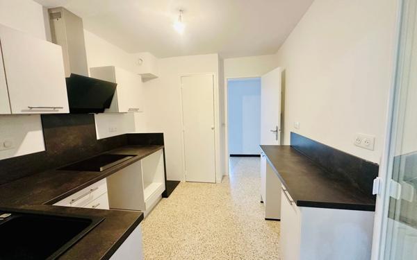 Appartement à vendre    3 pièces • 68,11 m2 La Seyne-sur-Mer