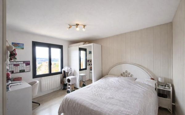 Maison à vendre    6 pièces •  Seynod