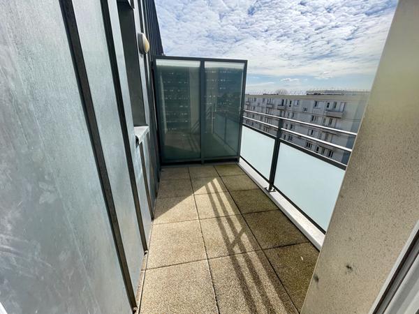 Appartement dernier étage Trois Pièces + Terrasse + Garage