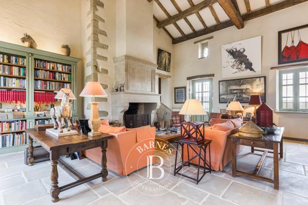 Castres, Propriété 3 Chambres -  246 m² à vendre