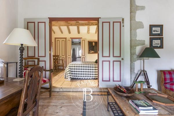 Castres, Propriété 3 Chambres -  246 m² à vendre