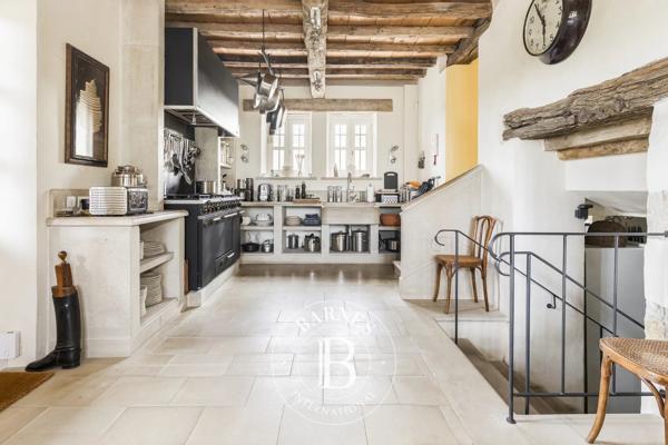 Castres, Propriété 3 Chambres -  246 m² à vendre