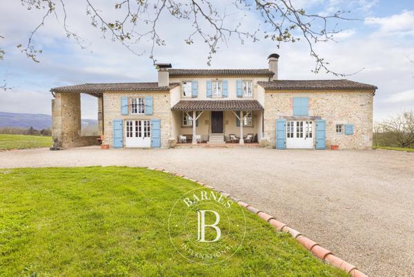 Castres, Propriété 3 Chambres -  246 m² à vendre
