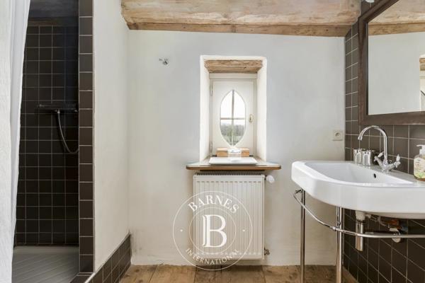 Castres, Propriété 3 Chambres -  246 m² à vendre