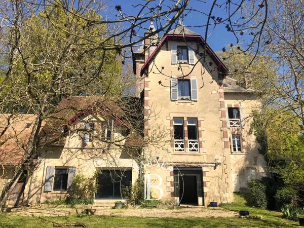 Bourges, Manoir 7 Chambres -  440 m² à vendre