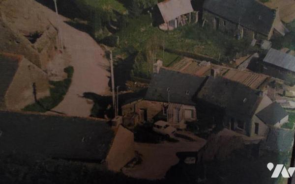 CARHAIX - MAISON EN VIAGER
