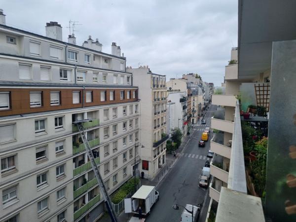 PARIS 18EME ARR. PROCHE MONMARTRE. RUE STEPHENSON - STUDIO L