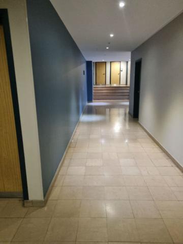 PARIS 18EME ARR. PROCHE MONMARTRE. RUE STEPHENSON - STUDIO L