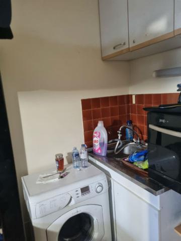 PARIS 18EME ARR. PROCHE MONMARTRE. RUE STEPHENSON - STUDIO L