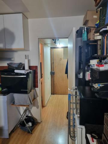 PARIS 18EME ARR. PROCHE MONMARTRE. RUE STEPHENSON - STUDIO L