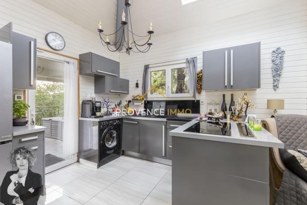 Gassin (83580) CHALET CALIFORNIEN DANS RESIDENCE SECURISEE AVEC PISCINE - GASSIN