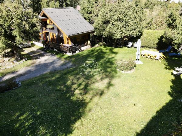 Chamonix-Mont-Blanc – Chalet 3 pièces, 2 chambres – 61 m² – Terrain de 1140 m² – Terrasse, caves et grenier