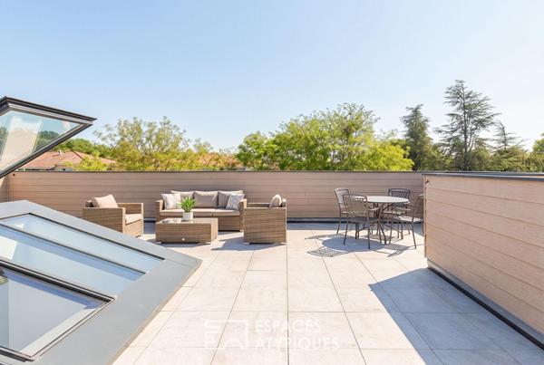 Maison contemporaine avec terrasse rooftop à Pouvourville