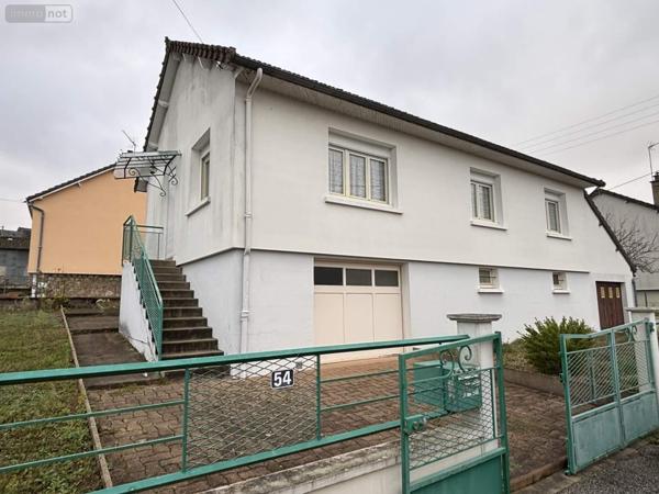 Maison à vendre à Bessé-sur-Braye dans la Sarthe (72310), ref : 101/1968