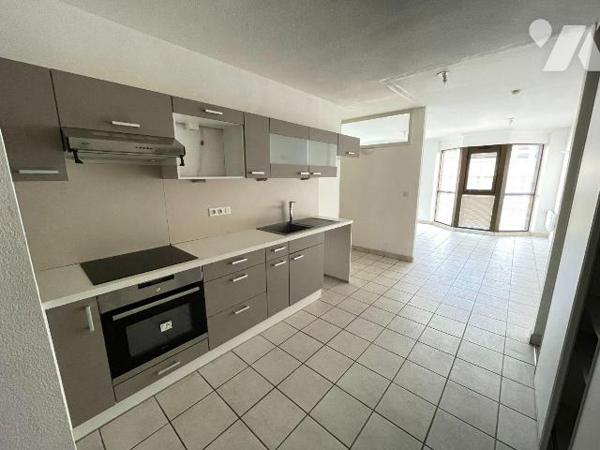 A vendre - Manosque (04) - Alpes de Haute Provence: Spacieux et lumineux studio d'env 40,18 m²,...