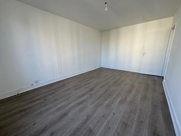 Appartement VILLEJUIF 3 pièces 57.39 m²