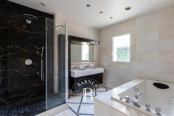 Le Vésinet, Maison 5 Chambres -  261 m² à vendre