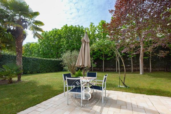 Le Vésinet, Maison 5 Chambres -  261 m² à vendre