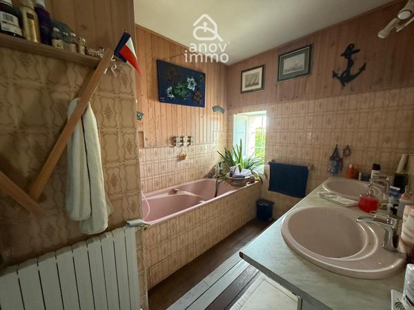 Maison
                                                                                                                                                                                                                                                                                                                        4 pièce(s)                                                                                                                                                                                                          3 chambre(s)                                                                                                                                                                                                          122.86  m²
